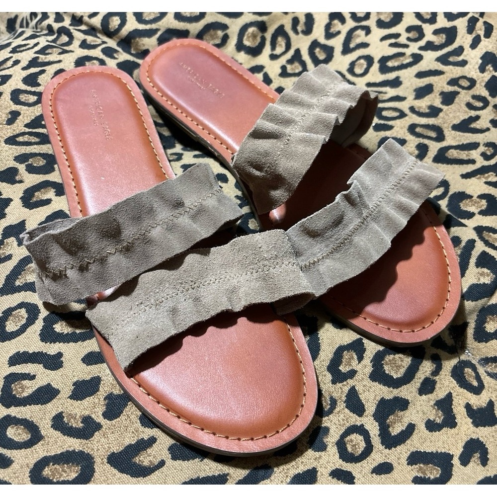 American Eagle Brown Ruffle Suede Slide Sandals, Size 10